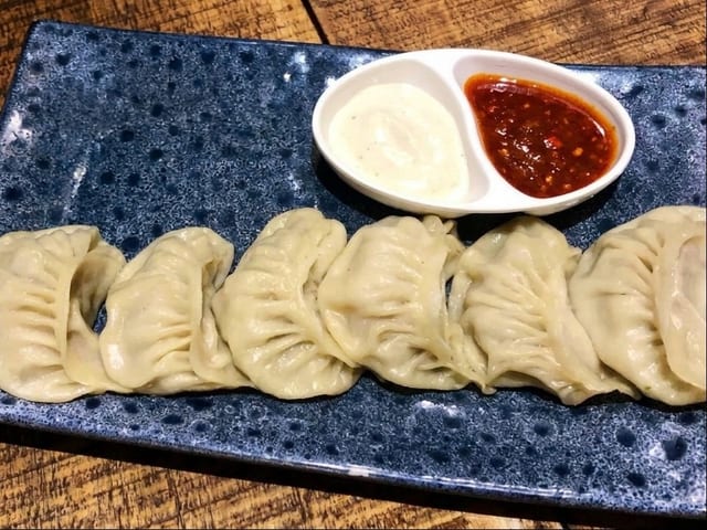 Chicken Momo Duo (2 Pcs).